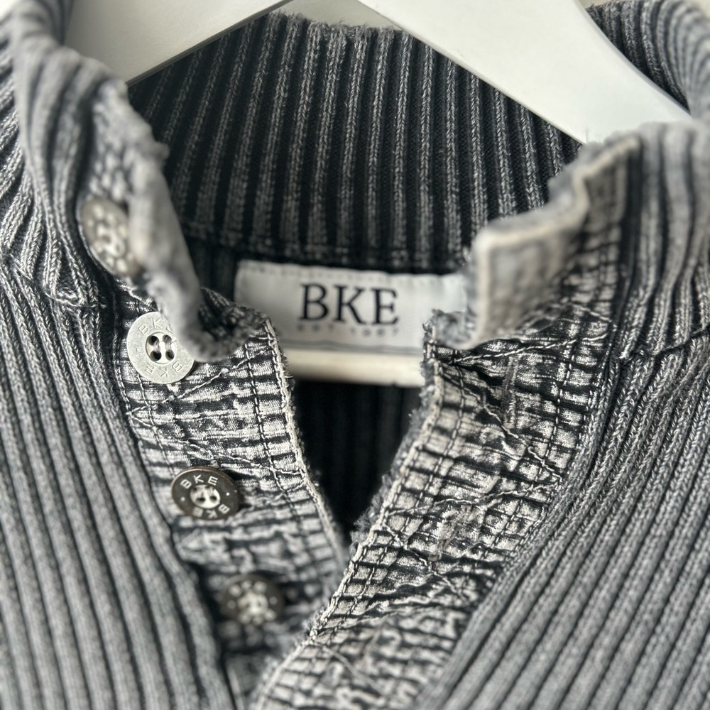 BKE Charcoal Ribbed Knit Button-Up